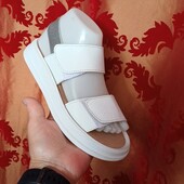 Белые босоножки сандалии на липучке